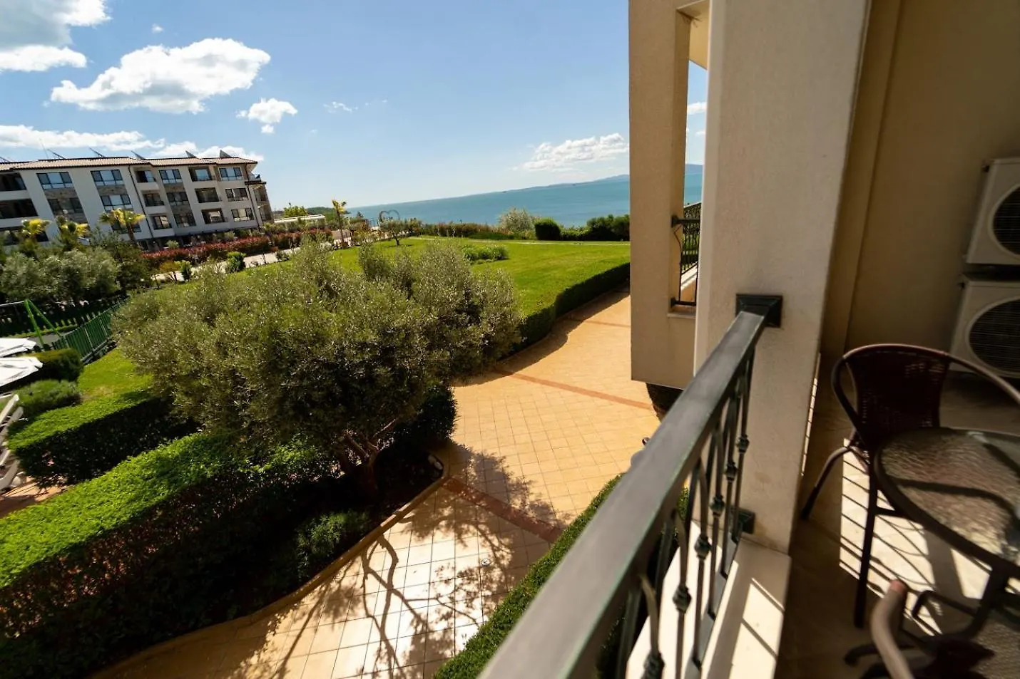 Burgas Beach Resort Apartments 3*,  Bulgaria