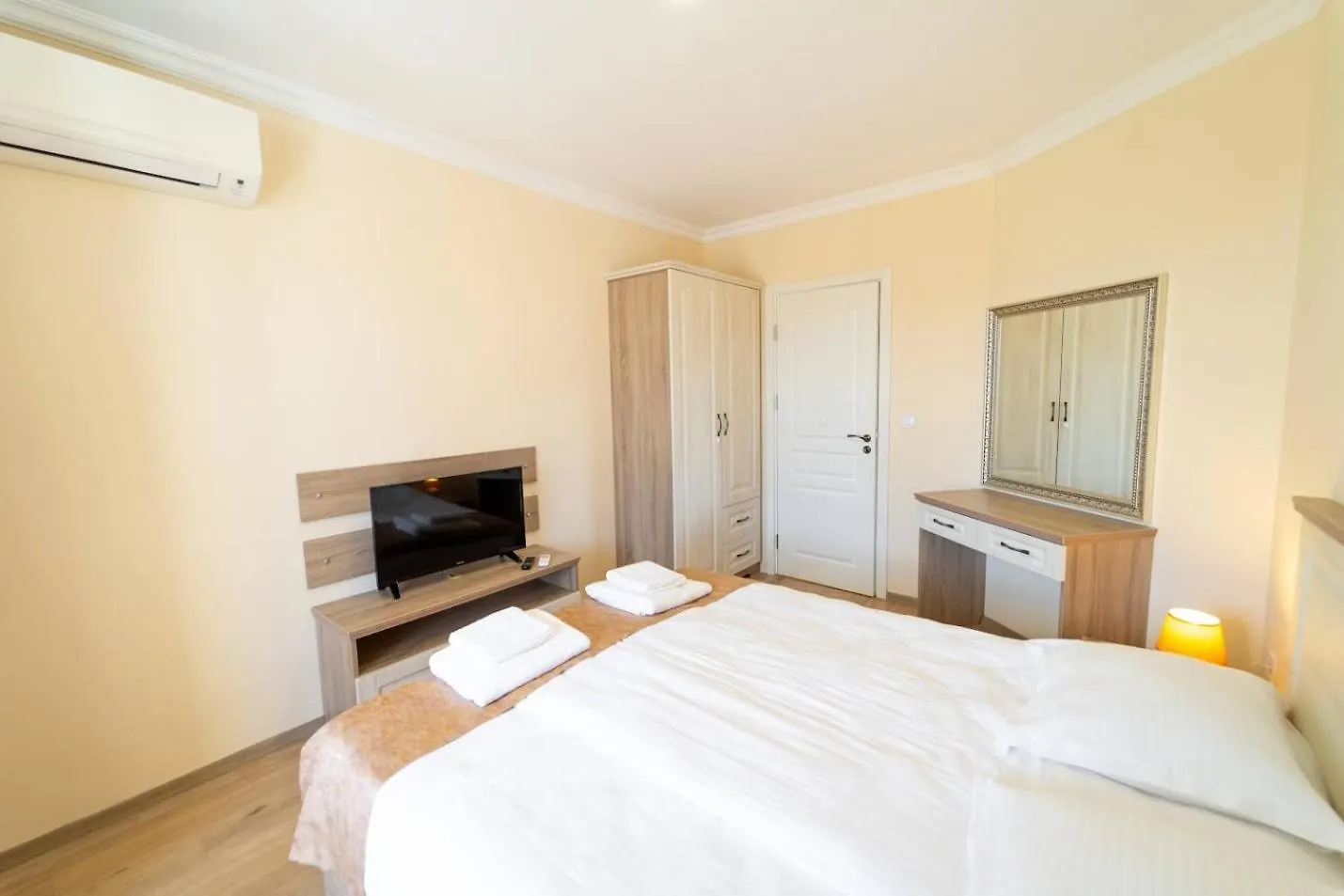 Burgas Beach Resort Apartments Aparthotel